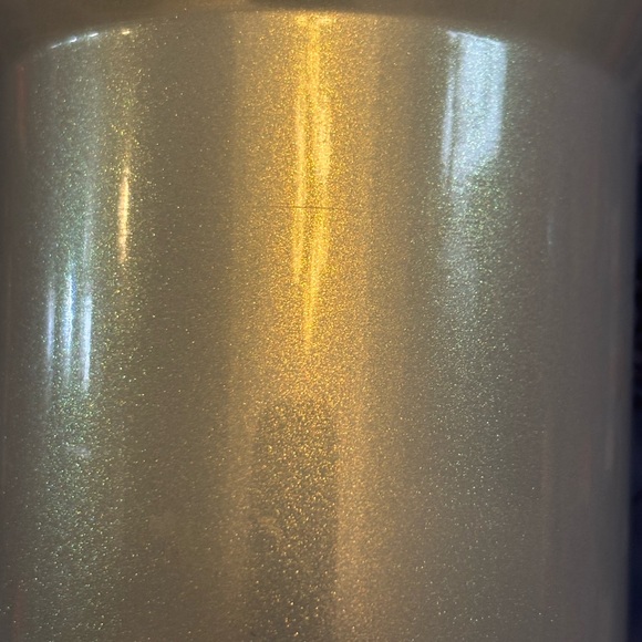 Stanley Quencher H2.0 FlowState 40oz Tumbler – Blueberry Milk - Picture 6 of 8